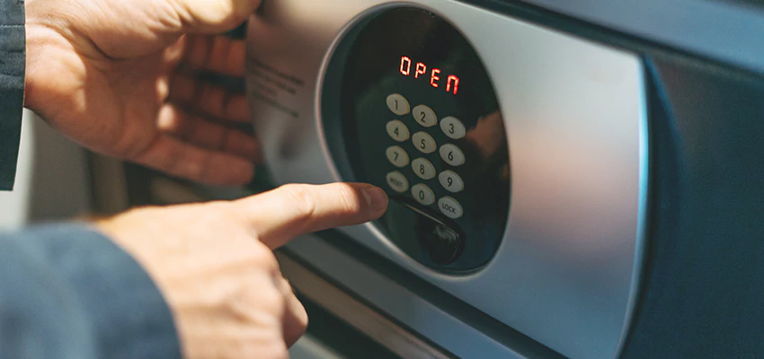 Cash Safe Openers in Topanga, California