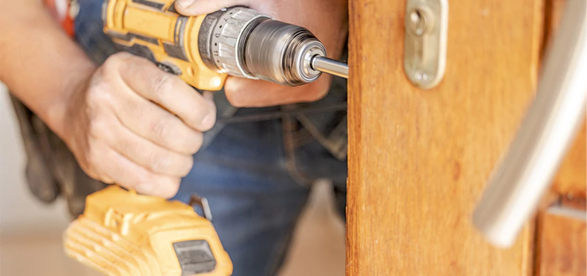 Emergency A1 Locksmith Services in Topanga, California