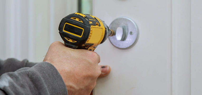 Street Locksmith For Smart Lock Repair in Topanga, CA