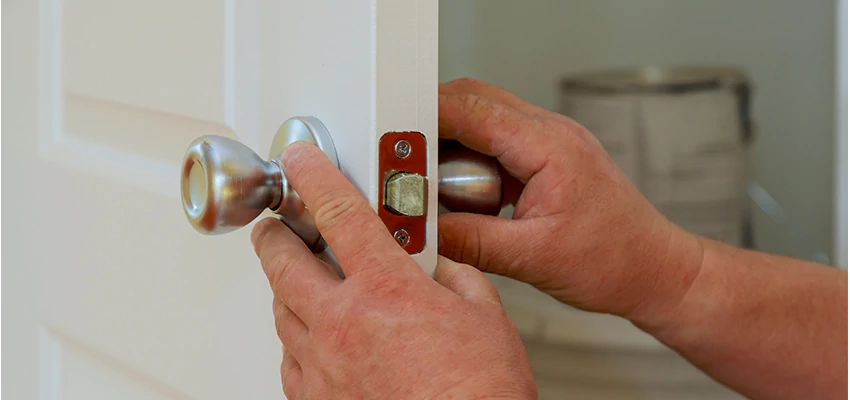 AAA Locksmiths For lock Replacement in Topanga, California