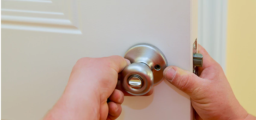After-hours Locksmith For Lock And Key Installation in Topanga, CA