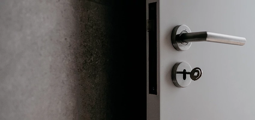 Front Door Handle Repair And Installation in Topanga, CA